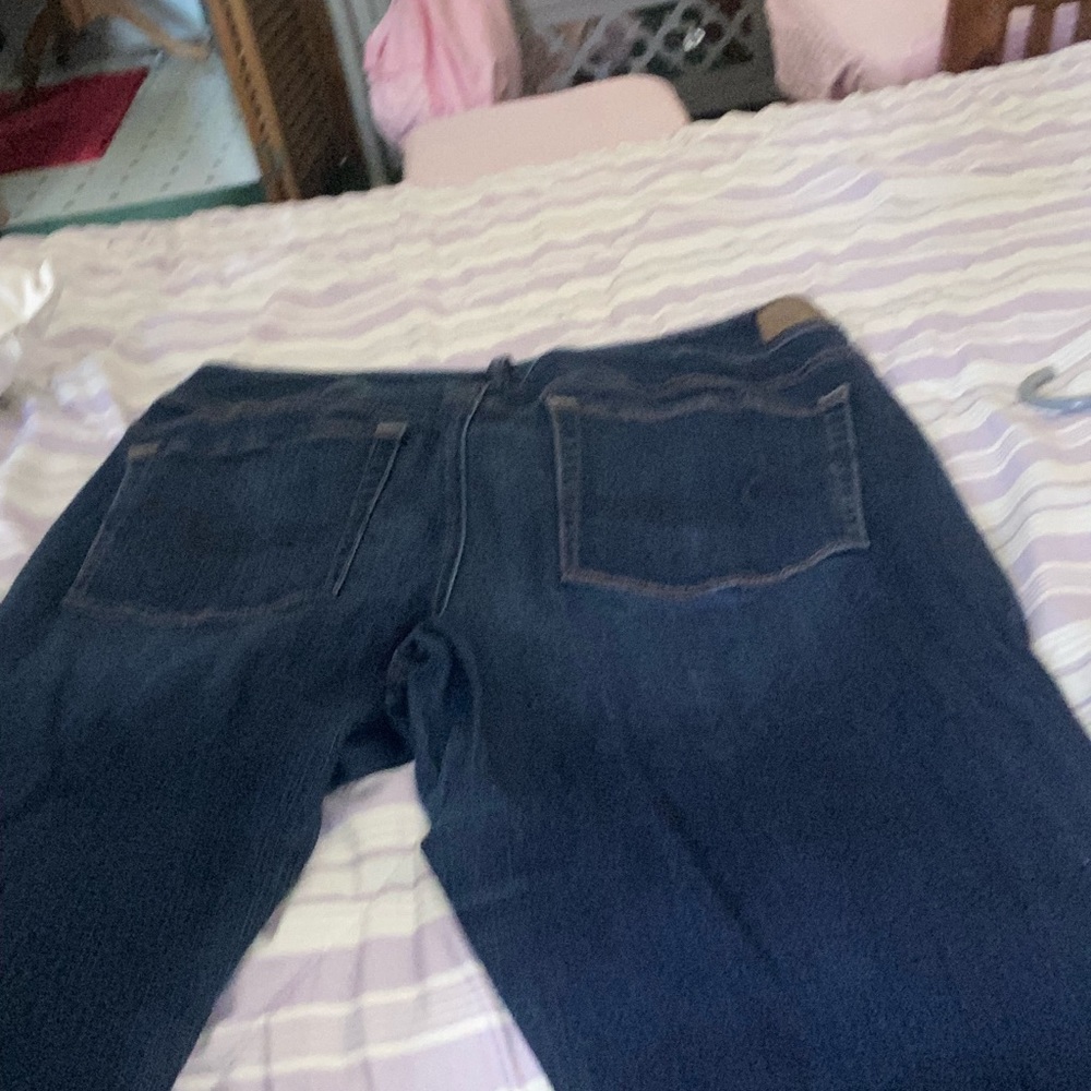 American Eagle size 18 short stretch